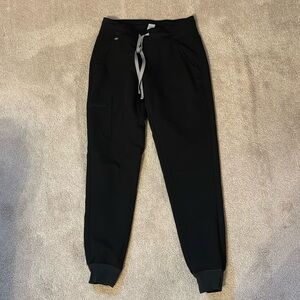 Black figs jogger
